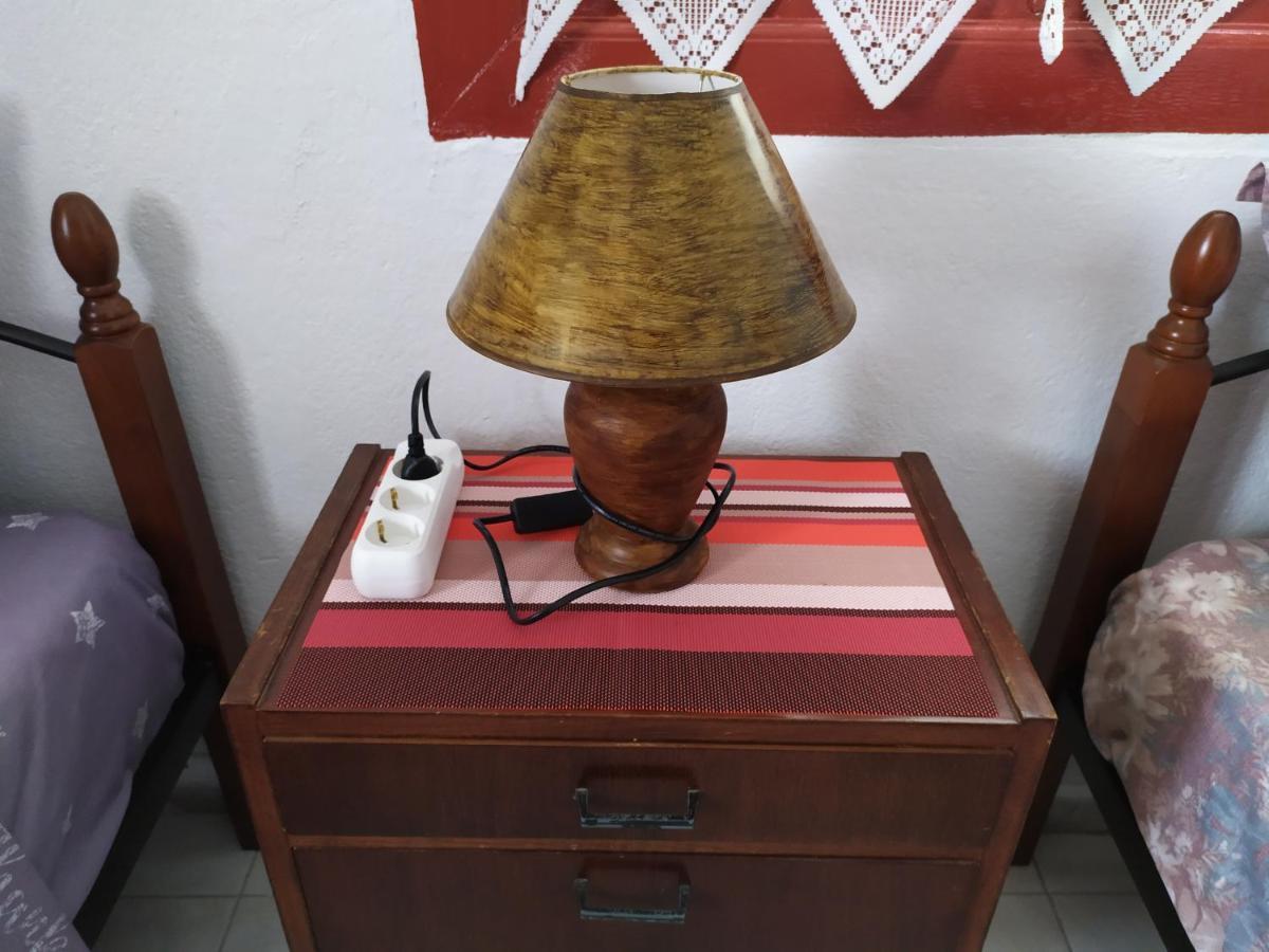 Maison Des Amis Vatopédhion Bagian luar foto